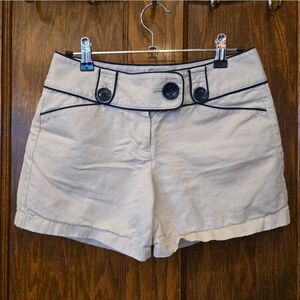 Ann Taylor Linen Cotton Cream Shorts With Navy Trim And Buttons SIZE 0